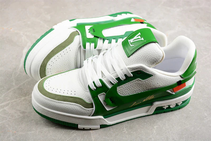 LV *Trainer