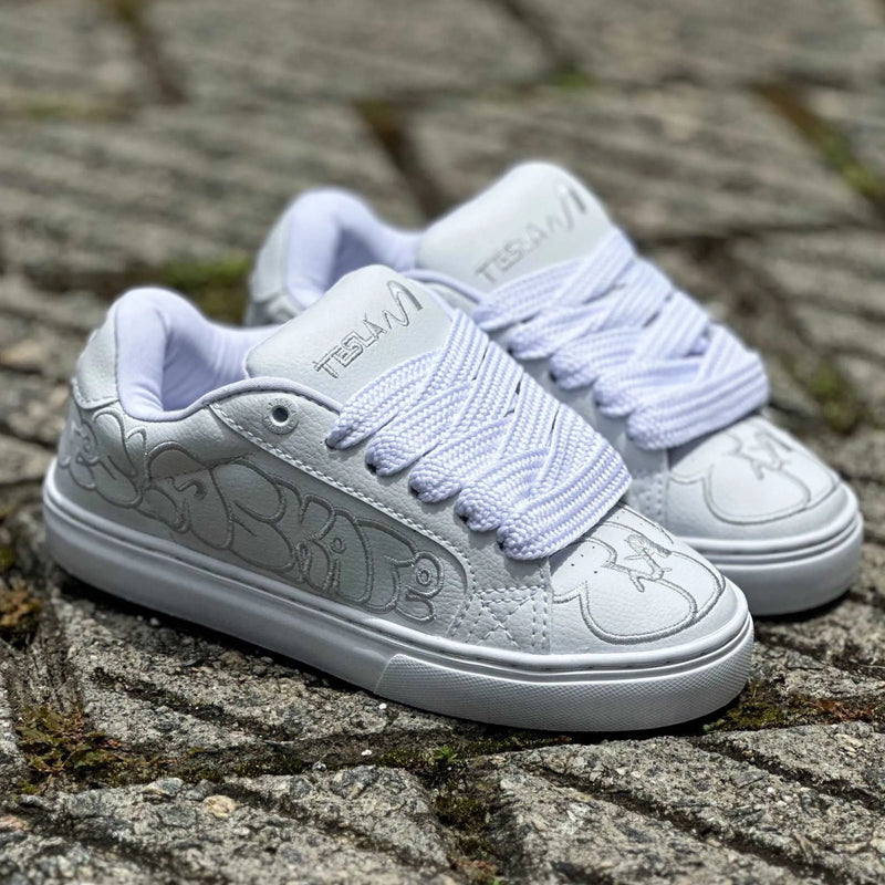 Tesla Hertz White ART